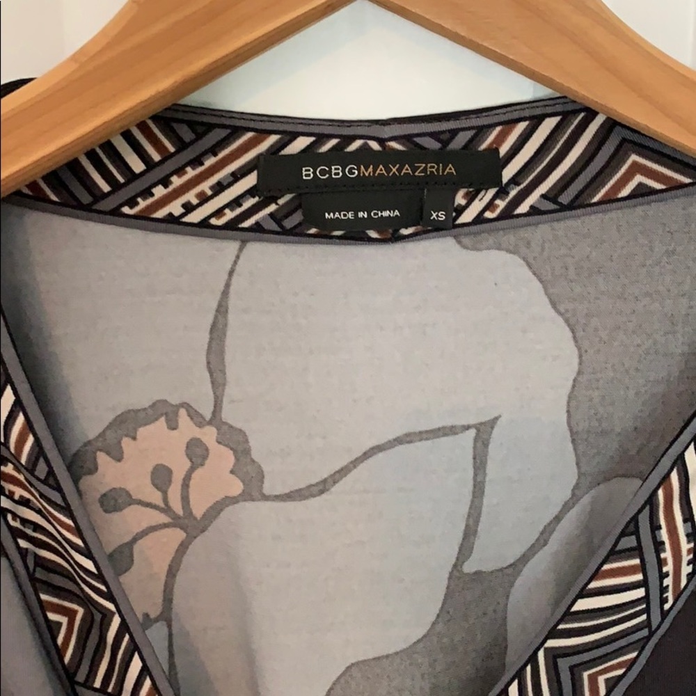 BCBG Maxazria short sleeved faux wrap top - Picture 2 of 7